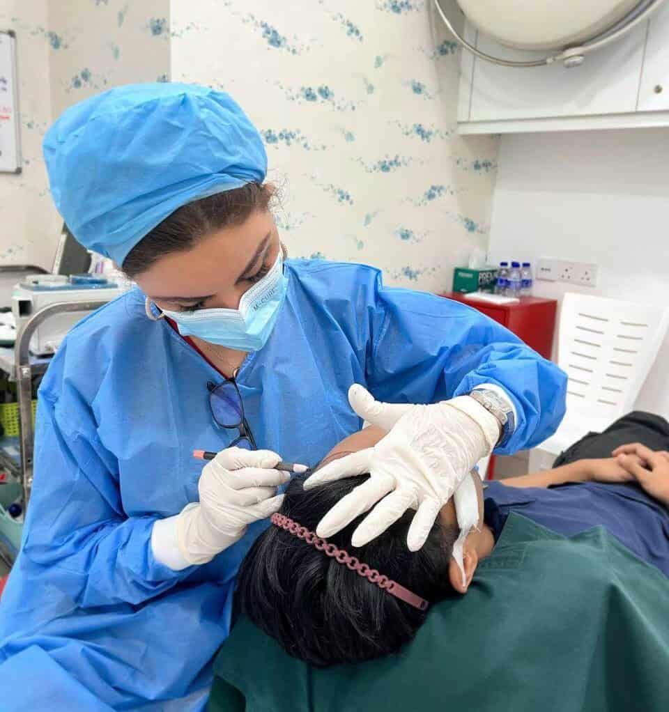 Dr Inder Drawing Hair line